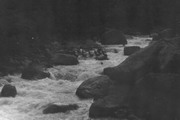 Фото 089. Река Чхалта. Оверкиль плота во 2 ступени порога 1.12 «Нижний прорыв».